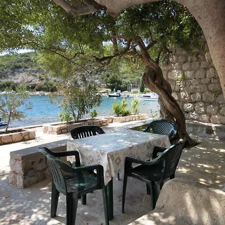 Pensionat Double Mali 8997a 3*